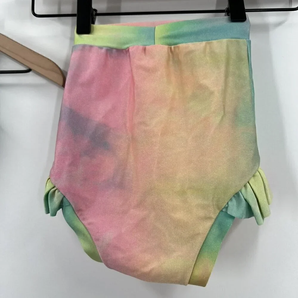 Wild Rich Kids Swim